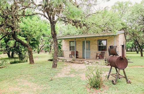 Uvalde County Cabin | Nice Little Cabin in the Woods, Frio River Frontage