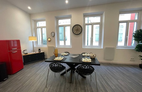 La Real Apartment | Nice Loft in Hyper Center of Perpignan with Clim and Parking!
