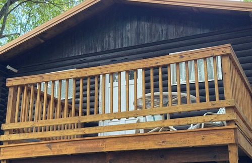 Cambridge Cabin | Nice log cabin on back country road with peace, quiet and the amenities of home