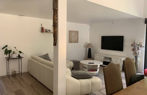 Le Temple House | Nice new wooden house