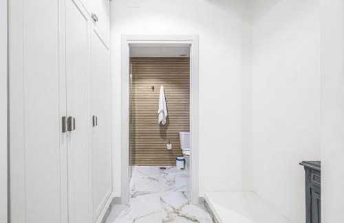 Nervion Apartment | Nice newly renovated apartment in Seville Collantes A2