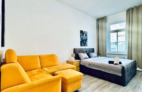 Grinzing Apartment | Nice Room in a Shared Apt, 10Min to FAC Platz
