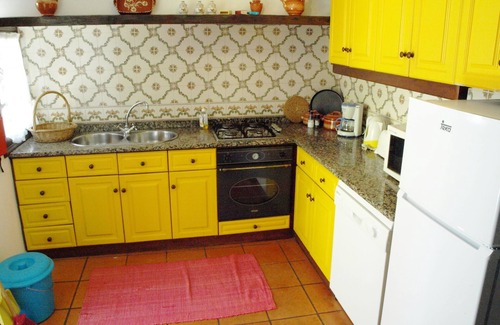 Rates Cottage | Nice rustic V3 house with pool in a very quiet and comforting place