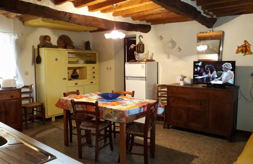 Santa Lucia House | Nice small house with garden and breath-taking view over the Versilia Coast
