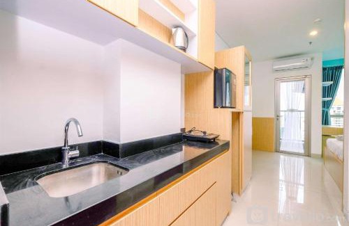 Semanggi Apartment | Nice Studio Apartment at Ciputra World 2 By Travelio
