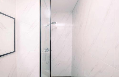 Semanggi Apartment | Nice Studio Apartment at Ciputra World 2 By Travelio