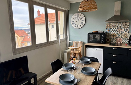 Royat Apartment | Nice view 500m from the spa