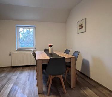 Links der Wertach-Sud Apartment | nice2be Schöpplerstr.