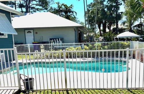 Palm City Apartment | Nicely decorated 1 Bedroom 1 Bathroom Efficiency