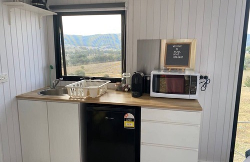 Allans Flat House | Nichol Road Hideaway at Annie’s Retreat by Tiny Away
