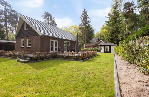 Municipality of Rijssen-Holten House | Nieuw Prachtig Vrijstaand Vakantiehuis met Grote Tuin en Vlak bij de Holterberg