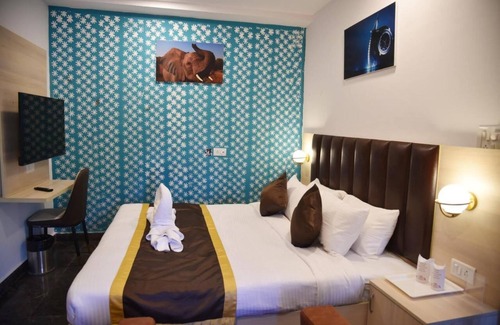 Gurugram Other | Night Stay Farm House in Gurgaon, For Pool Parties