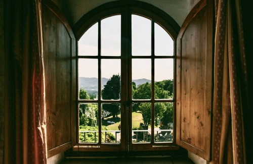 San Donato in Fronzano Bed & Breakfast | Nightingale Farm room for up to 3 people