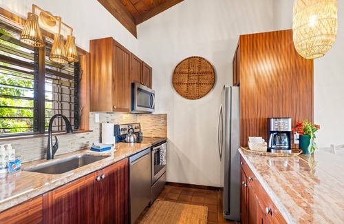 Poipu Condo | Nihi Kai 201 Ocean Comfort