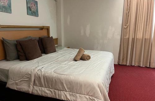 Bandar Kota Bharu House | Nik Adik Khalifa Suites Apartment