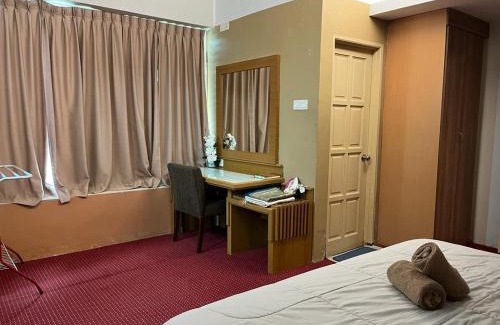 Bandar Kota Bharu House | Nik Adik Khalifa Suites Apartment