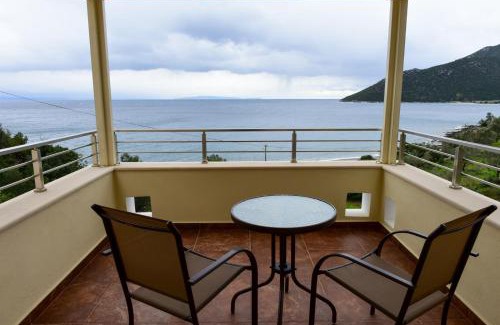Paralia House | Nikole's Villas Cozy 80m2