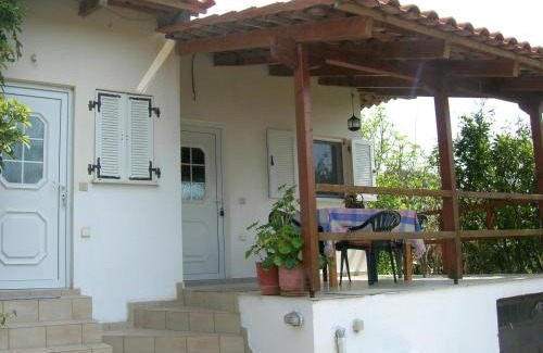 Kakovatos House | NIKOS