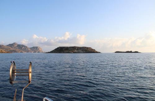 Stegna Apartment | Nikos Studios Meltemi Family Suite Penthouse