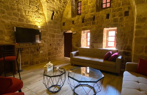 Byblos Apartment | Nina’s House: Charming Loft in 700-Year-Old Gem in heart of Byblos