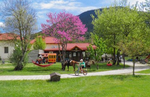 Kakalioraiika Apartment | Ninemia Stay and Play