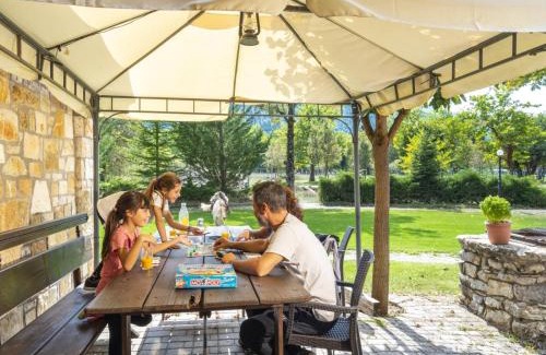 Kakalioraiika Apartment | Ninemia Stay and Play