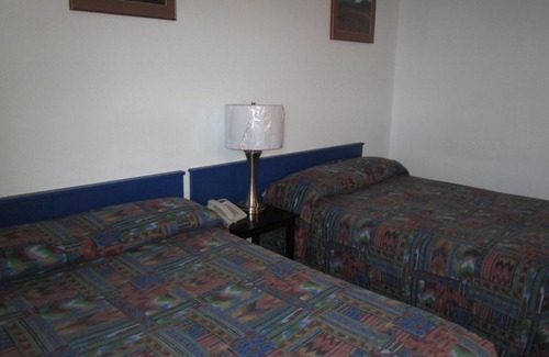 Teslin Hotel | Nisutlin Trading Post Motel