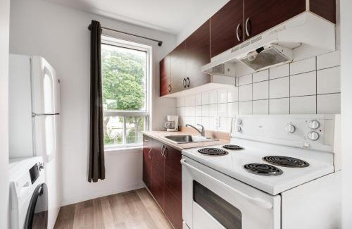 Montreal Apartment | Niu - 1007
