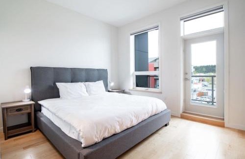 Whitehorse House | NN - Park View #1 - Downtown 2-bed 2-bath