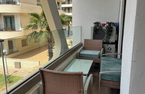 Bouznika Apartment | nn“Sunny 2BR Apartment in Bouznika – 2 min to Beach, A/C, WiFi, Family-Friendly”