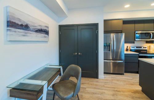 Whitehorse House | NN - The Current 2 - Downtown 1-Bed 1-Bath