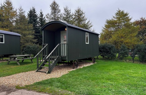 Bicester RV Rental | nnA night away in a picturesque location.