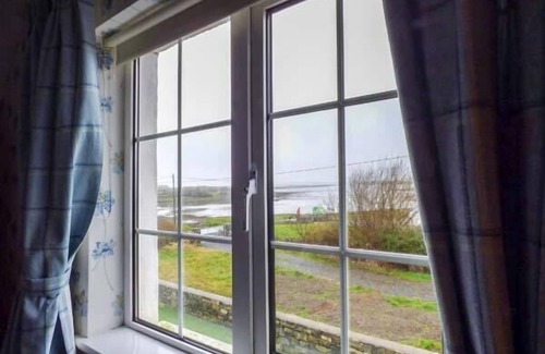 Kilcolgan Cottage | NO.1 APT, BRANDY HARBOUR COTTAGE in Ballinderreen, County Galway