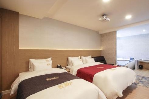 Chinju Hotel | No.1 New Yorker Hotel