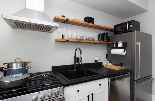 Lakewood Apartment | NO. 11 - 1BD Hotel Quality