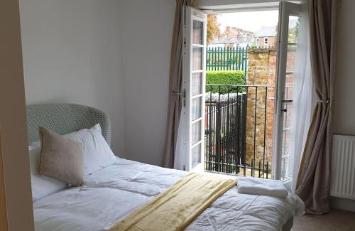 Banbury Apartment | No.11 The Orchid