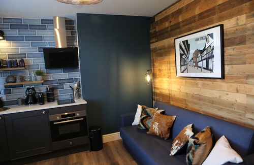 Fernhill Heath Hotel | no.12 self check-in apartments