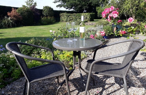 Stowmarket Cottage | No 3 Barn Cottages Sleeps 2 (1 Bedroom)