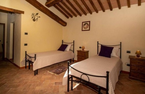 Chiusdino Bed & Breakfast | No. 3 DOUBLE ROOM with the possibility of a third and fourth bed