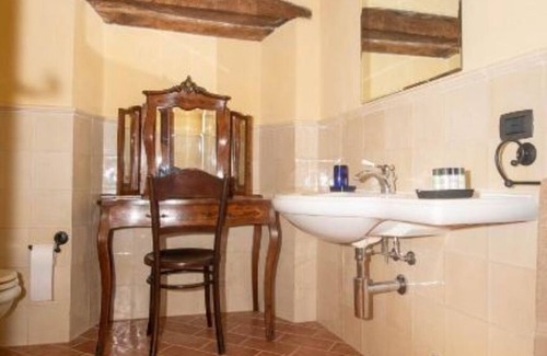 Chiusdino Bed & Breakfast | No. 3 DOUBLE ROOM with the possibility of a third and fourth bed