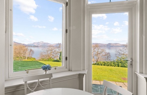 Arden Cottage | No 3 Lomond Castle - Sleeps 4 - sleeps 4 guests in 2 bedrooms