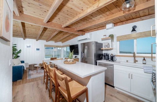 Oceanside Condo | No Cleaning Fee! Ocean View Beach Escape w/Private SPA, SunDeck, BBQ, Pets ok