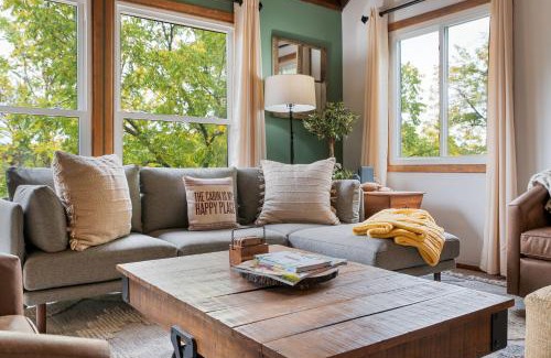 Orkney Springs Apartment | No Dog Fees - Dog Friendly 3BR 2BA with Loft and Mountain Views - Near Bryce Resort in Basye, VA