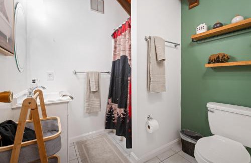 Orkney Springs Apartment | No Dog Fees - Dog Friendly 3BR 2BA with Loft and Mountain Views - Near Bryce Resort in Basye, VA