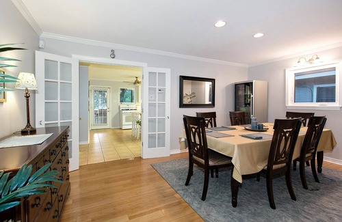 Bouldin House | NO home is more in the HEART of SOCO than this one!