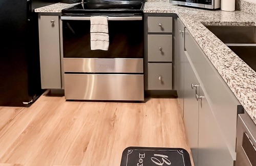 Port O Connor House | No Minimum Stay! No Chores! Kids allowed