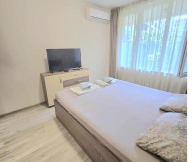 rayon Triaditsa Apartment | No Rules Residences