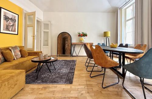 Stare Mesto Apartment | No2 Style & Design XXL City Centre Apartment