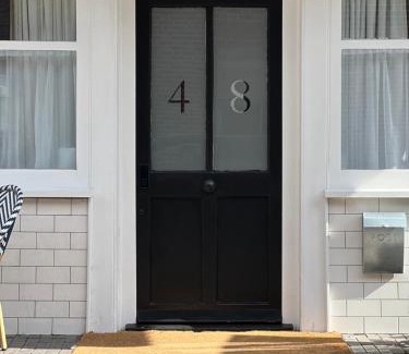 Pewsey Apartment | No48 - Luxe Victorian Shop Conversion in Pewsey