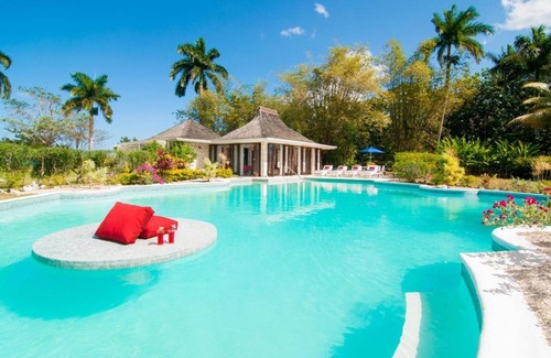 Montego Bay Villa | NOBLE HOUSE JAMAICA - Luxury 5 Bed Beachfront Villa in Montego Bay